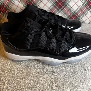 Nike Black and White Athletic Shoes